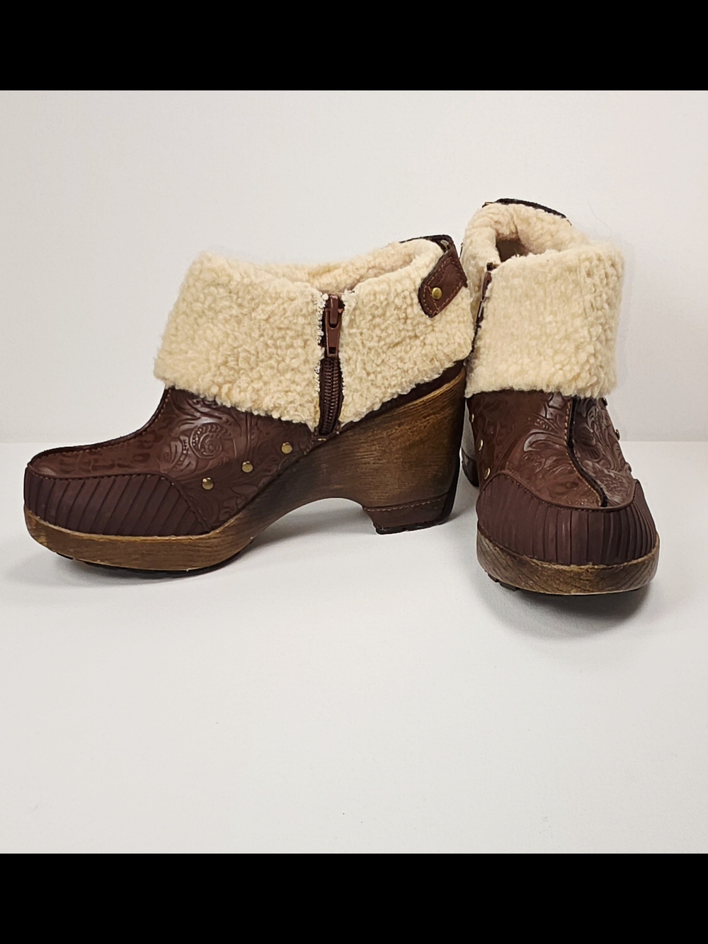 J-41 Adventure On brown embossed Manmade wedge booties cozy faux-sherling Sz 7.5